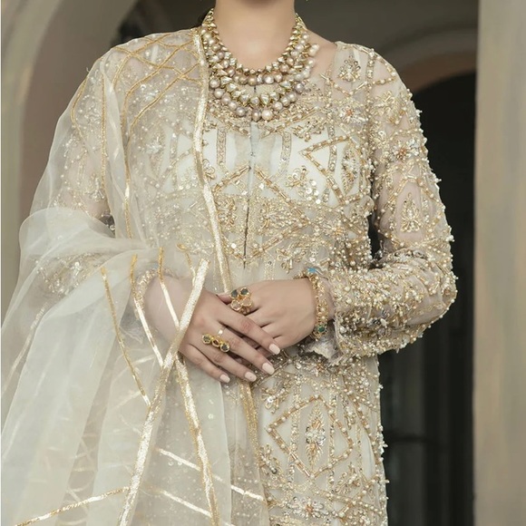 Kanwal Malik White Jade- 4 piece (shirt, trouser, slip, dupatta) Size Large - Picture 4 of 4